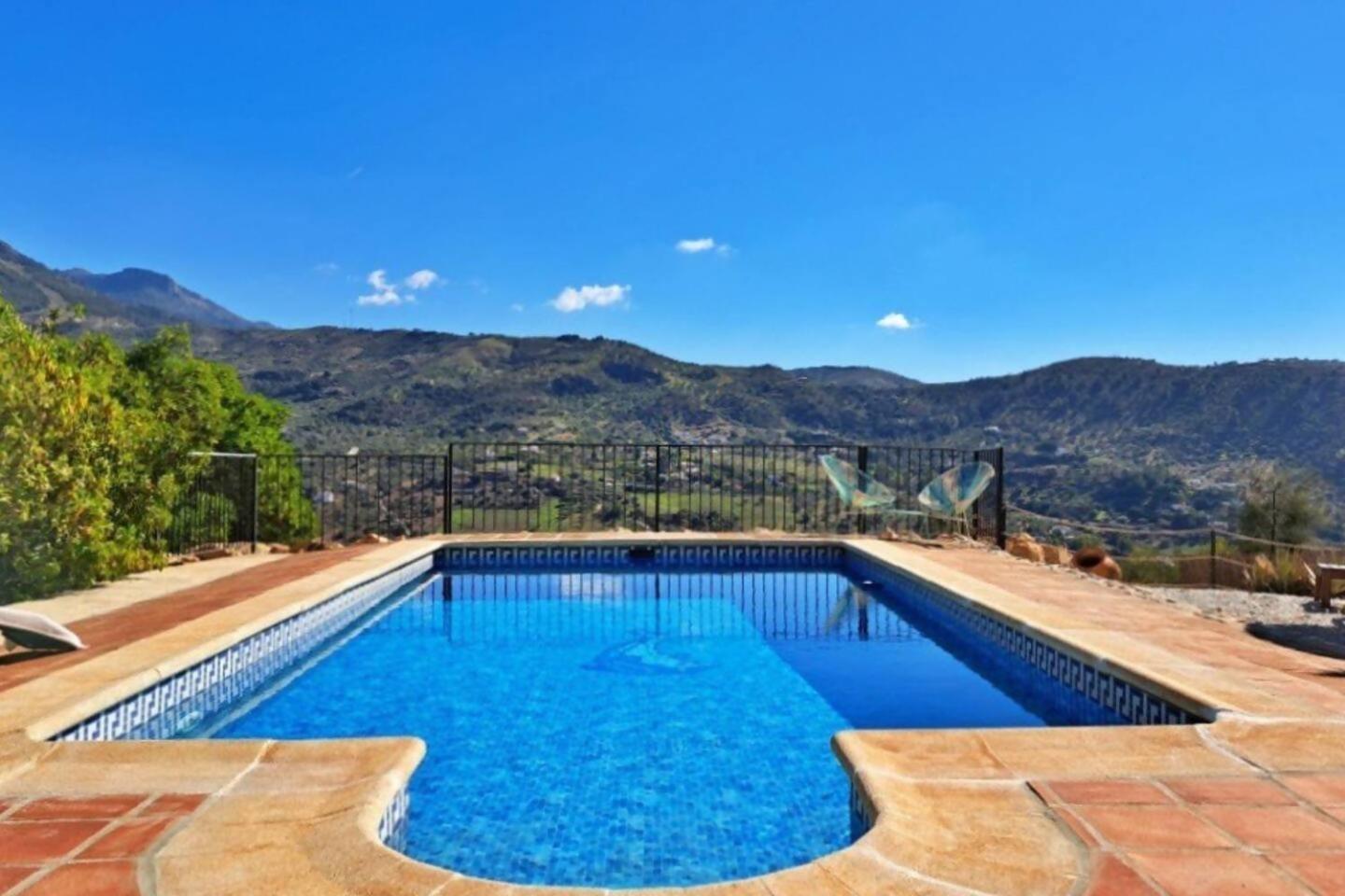 La Perla Andaluza Villa Alcaucin Exterior photo