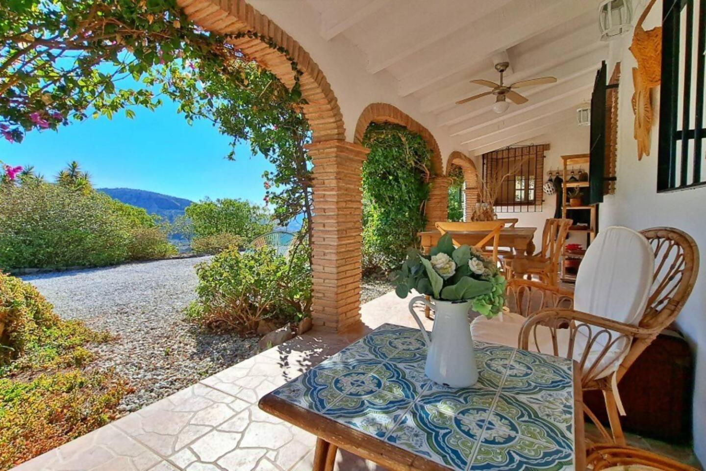 La Perla Andaluza Villa Alcaucin Exterior photo